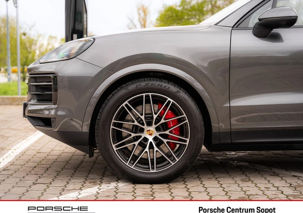 Porsche Cayenne cena 754422 przebieg: 18000, rok produkcji 2023 z Szlichtyngowa małe 781